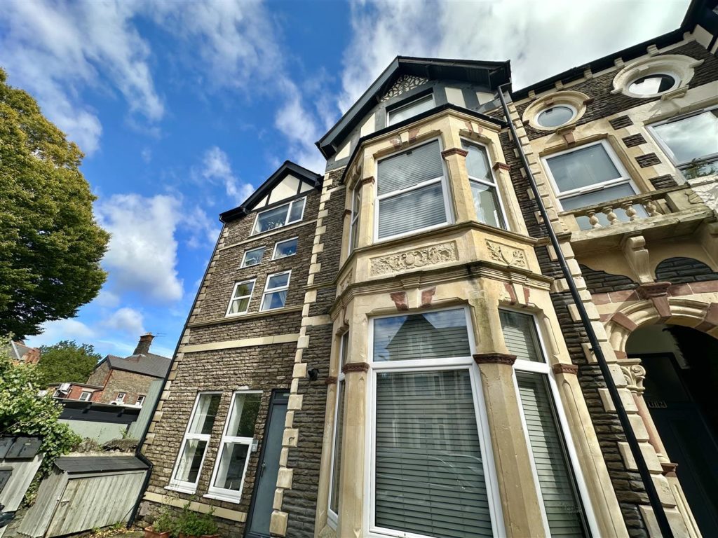 Connaught Road, Flat 5, Cardiff